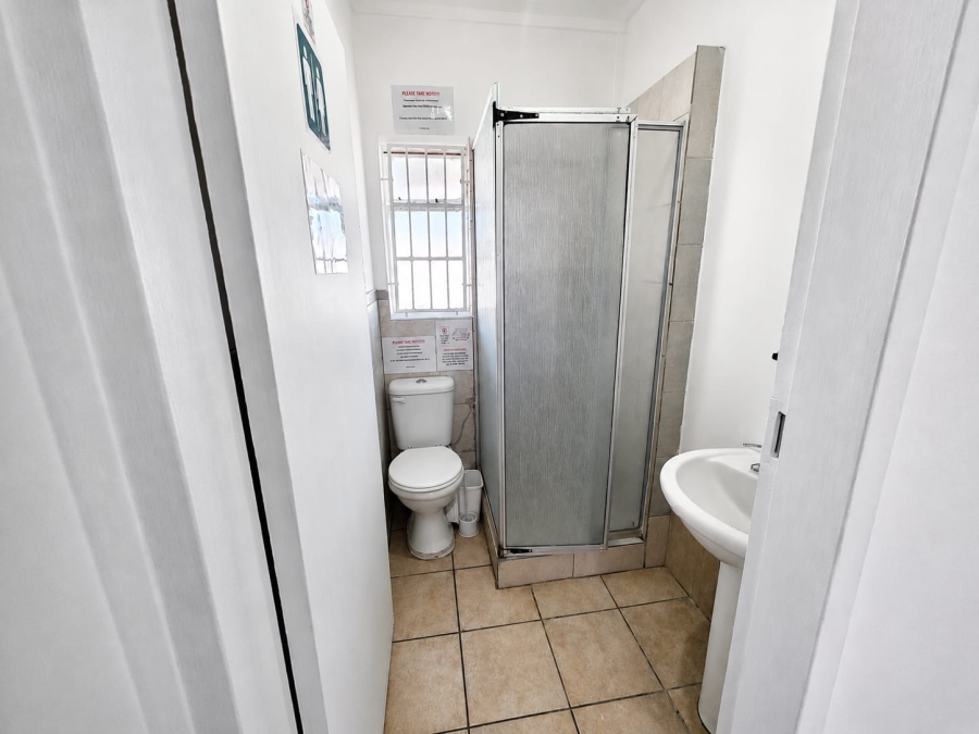 6 Bedroom Property for Sale in Brandwag Free State